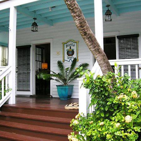 Frances Street Bottle Inn Кей Уест Екстериор снимка